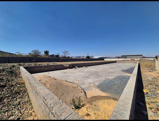 10,000M² VACANT LAND FOR SALE IN WADEVILLE